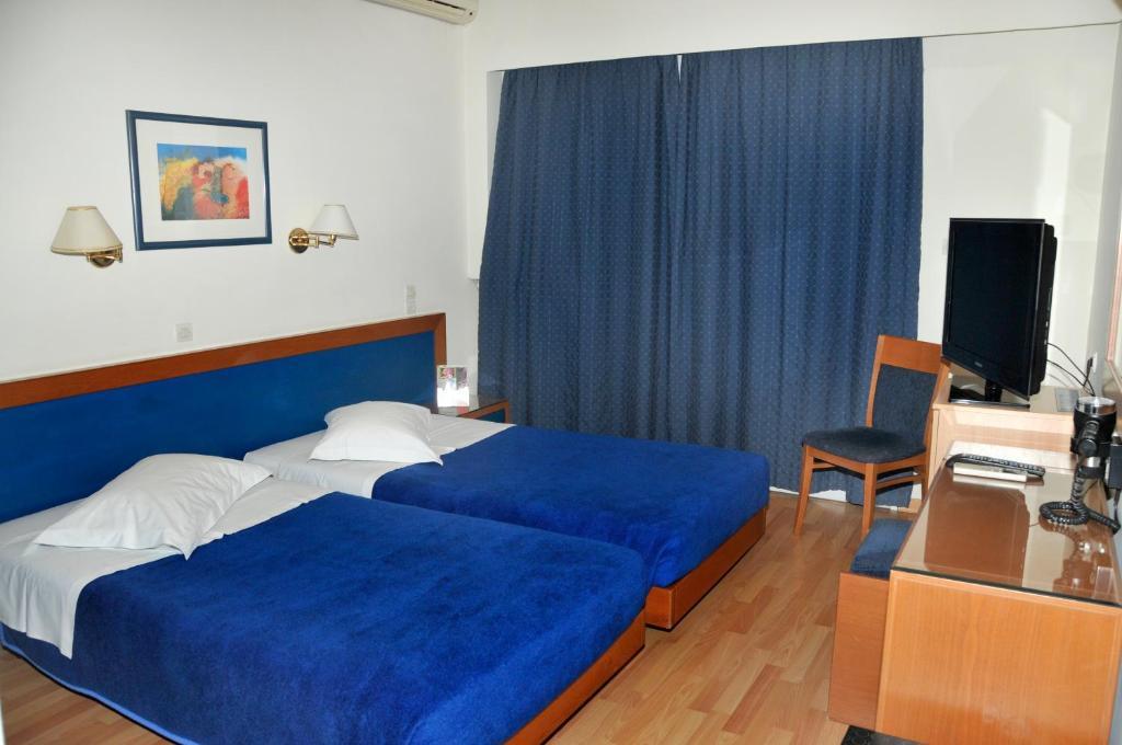 Hotel Elena Lamía Стая снимка