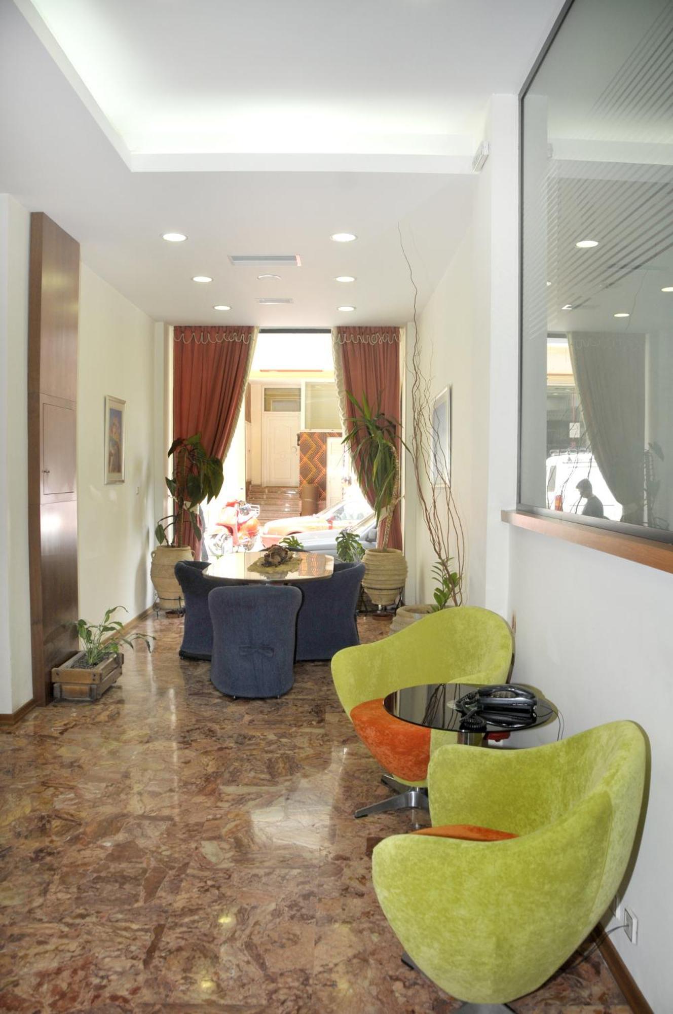 Hotel Elena Lamía Екстериор снимка